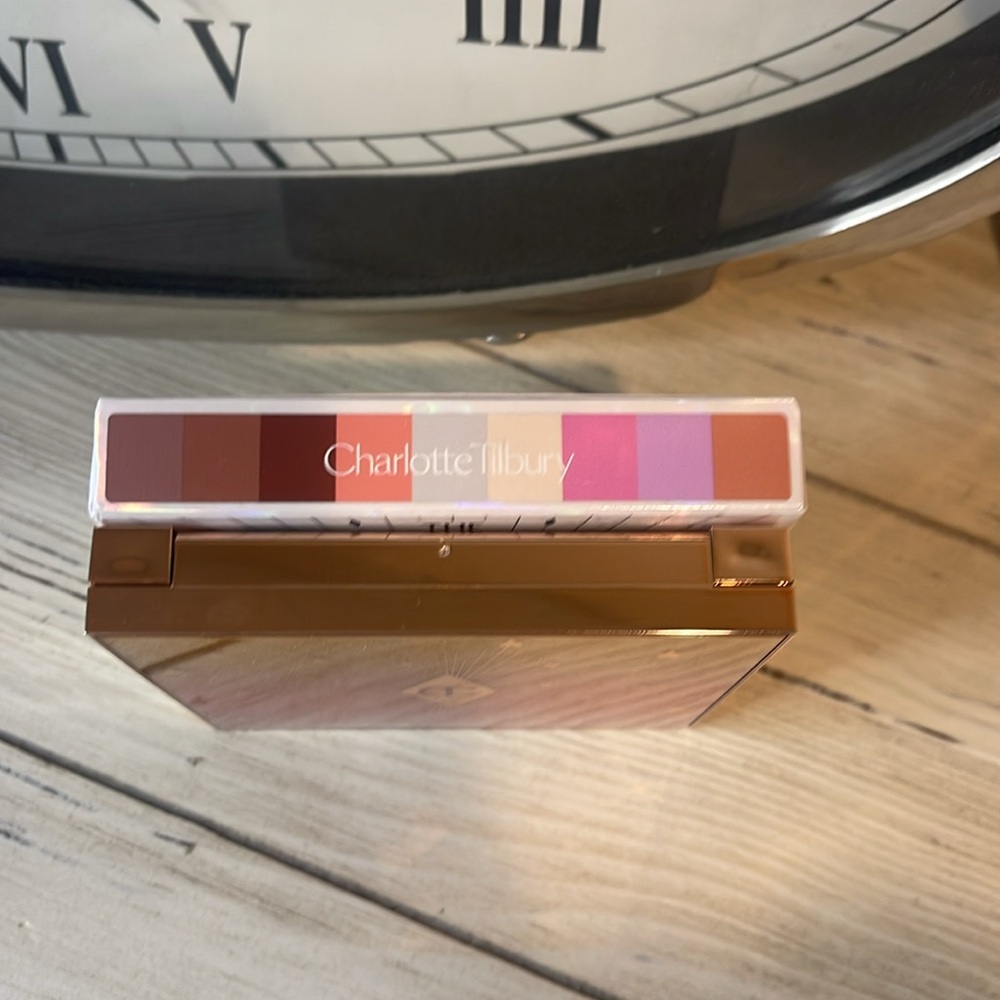Retail:$75 Charlotte Tilbury Beautyverse Limited Edition Eyeshadow Palette. NIB. - Picture 11 of 12